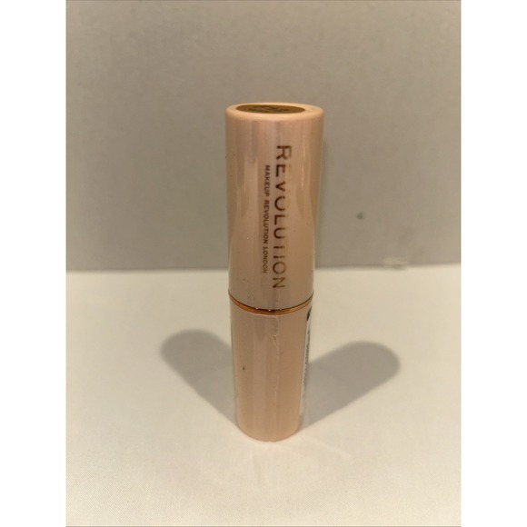 Makeup Revolution London Fast Base Foundation Stick - F6 - Picture 1 of 3